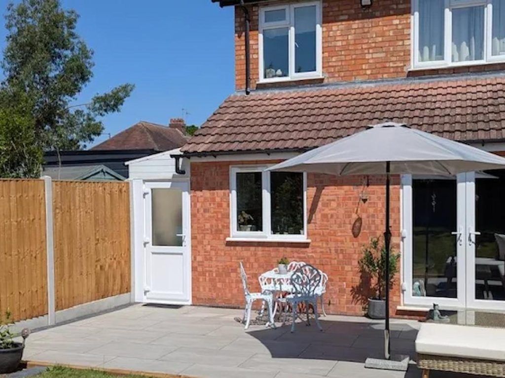 house with extension to rear